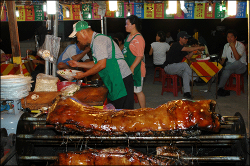 통돼지 바베큐. 군침 돌죠? ^^ 